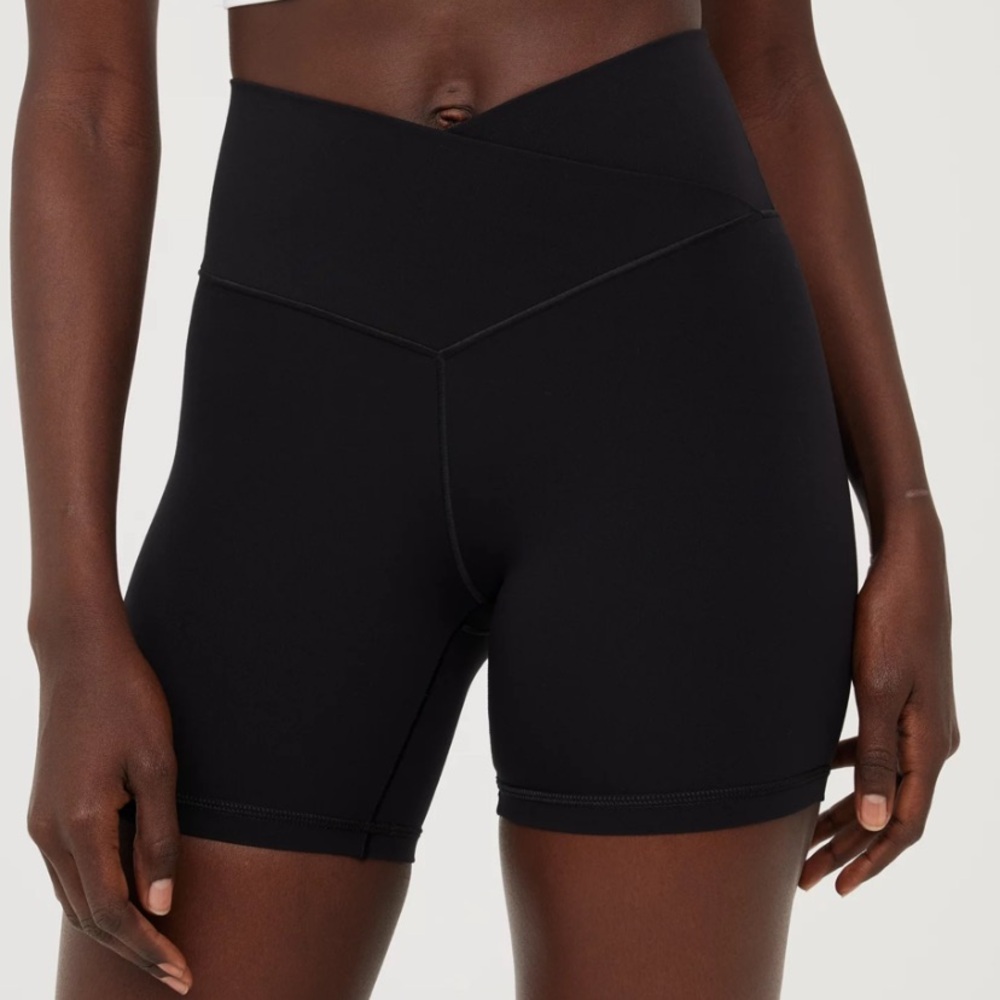 OFFLINE By Aerie Real Me Crossover High Waisted 5" Bike Short